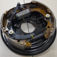 Щит тормозной Bongo III 2WD/1.4т задний левый в сборе