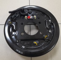 Щит тормозной Bongo III 2WD/1.4т задний левый в сборе