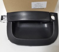 Ручка Bongo III наружняя передней двери (левая) черн.