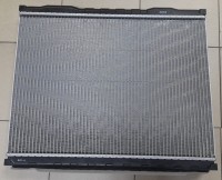 Радиатор охлаждения D4CB Sorento 02- A/T